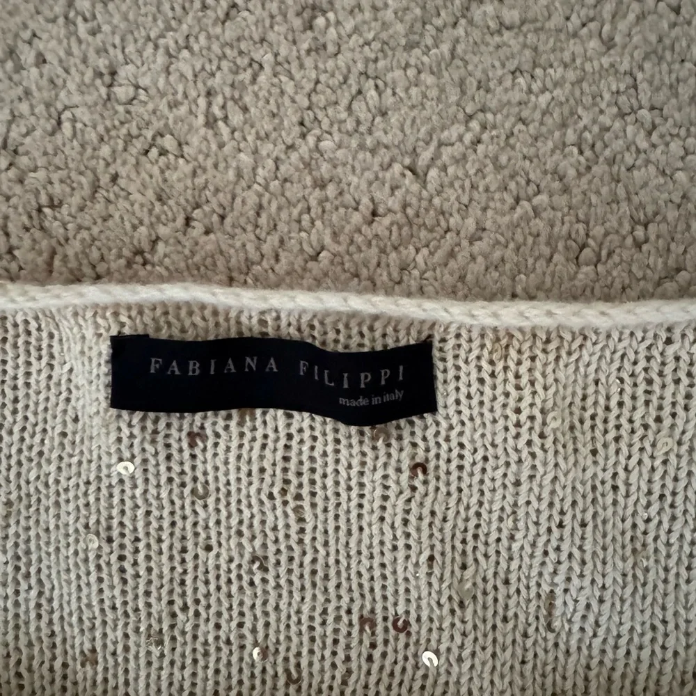 Elegant Cream Sweater with Sequins - Picture 4 of 4